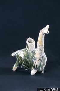Le « chameau », pichet zoomorphe, vernis externe vert, céramique andalouse (© Y. Rigoir, CNRS, Aix-Marseille Université, LA3M)